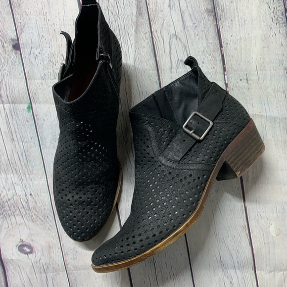 Lucky Brand | Ankle Booties perforated Size 9 - Picture 2 of 7